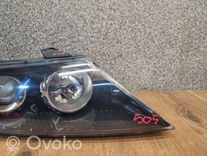 KIA Sorento Lampa przednia 