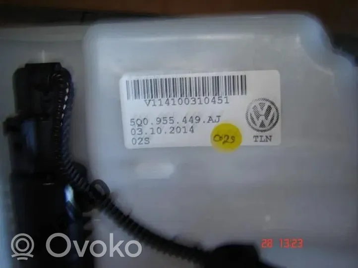 Volkswagen Golf VII Réservoir de liquide lave-glace 