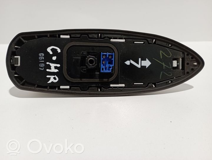 Toyota C-HR Antenne radio C6107