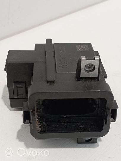 Audi A5 Sportback 8TA Ignition lock 8K0909131D