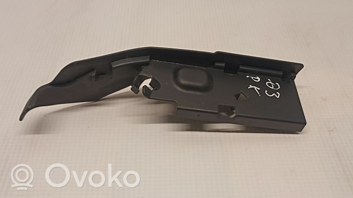 Audi Q3 8U Kita variklio skyriaus detalė 8U0823629