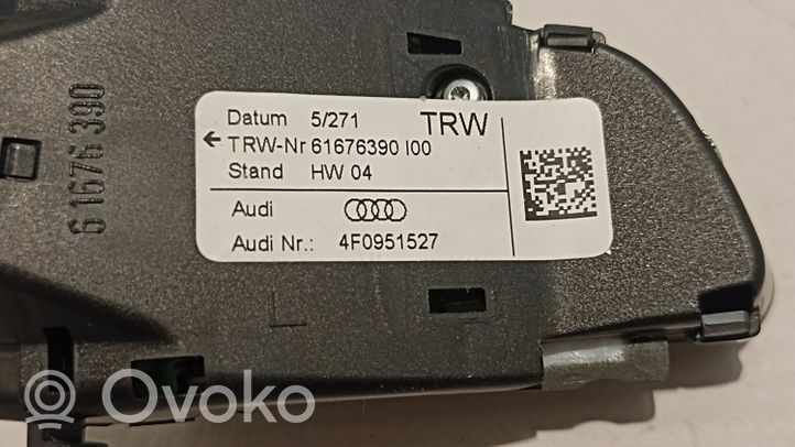 Audi A8 S8 D3 4E Ohjauspyörän painikkeet/kytkimet 4F0951527