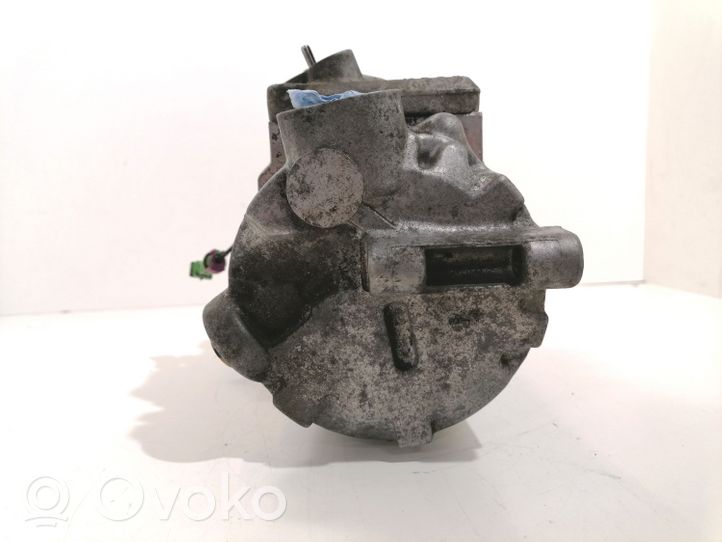 Audi A8 S8 D2 4D Compressore aria condizionata (A/C) (pompa) 4D0260805B