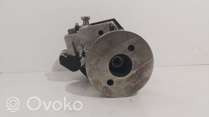 Volkswagen Touareg I Polttoaineen ruiskutuksen suurpainepumppu 059130755E800