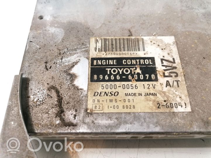 Toyota Land Cruiser (HDJ90) Moottorin ohjainlaite/moduuli 8966660070