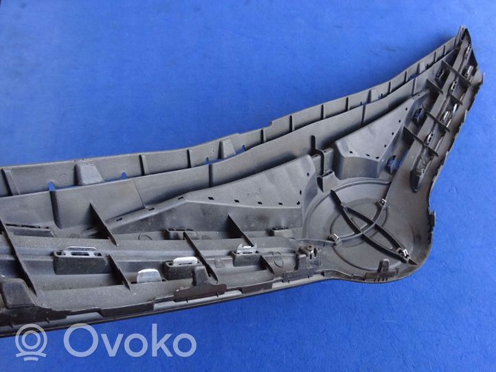 Toyota Avensis T270 Etusäleikkö 5311405120