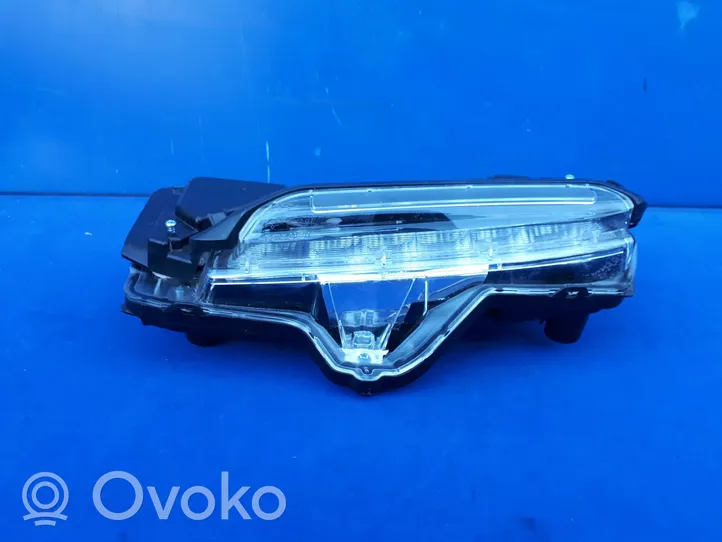 Toyota Yaris Cross Phare de jour LED 0D317