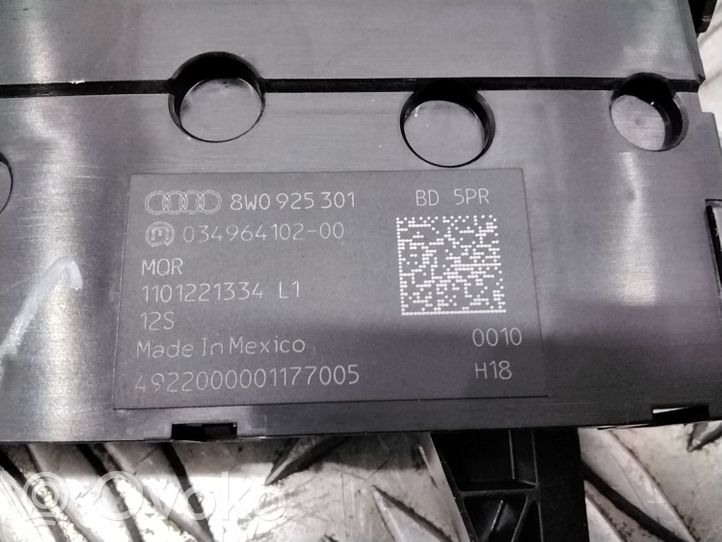 Audi Q5 SQ5 Zestaw przełączników i przycisków 8W0925301