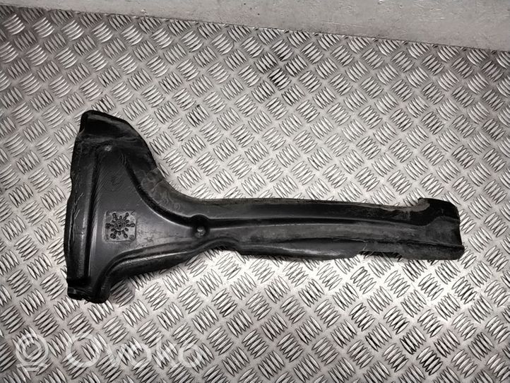 Volvo V70 Supporto/guarnizione in poliuretano espanso del parafango 31299845