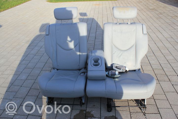 Toyota RAV 4 (XA30) Juego interior 