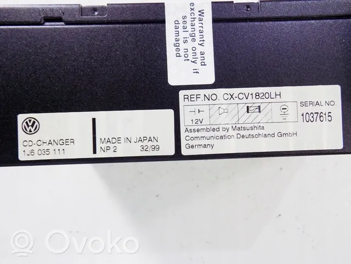 Volkswagen PASSAT B5 CD/DVD-vaihdin 1j060351110