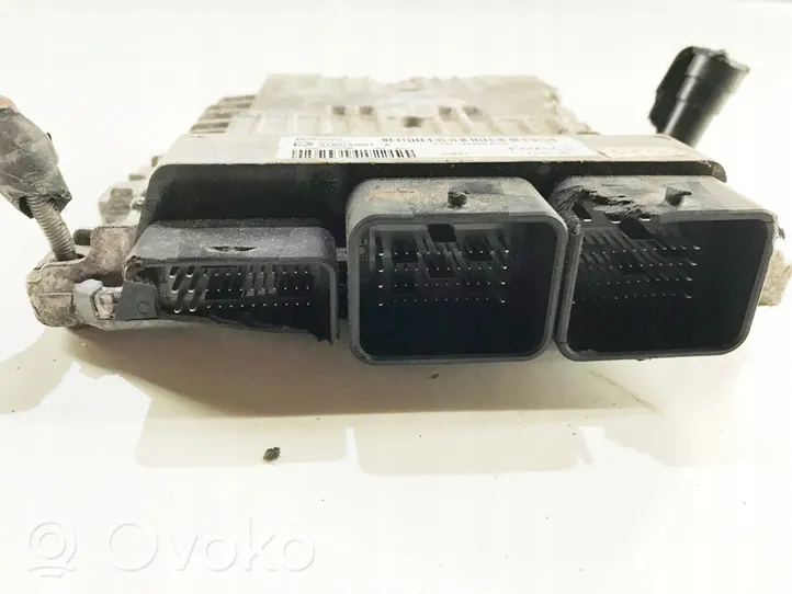 Ford C-MAX II Sterownik / Moduł ECU AV6112A650AGB