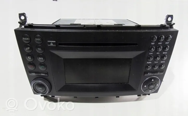 Mercedes-Benz CLC CL203 Radio/CD/DVD/GPS-pääyksikkö A2038703494