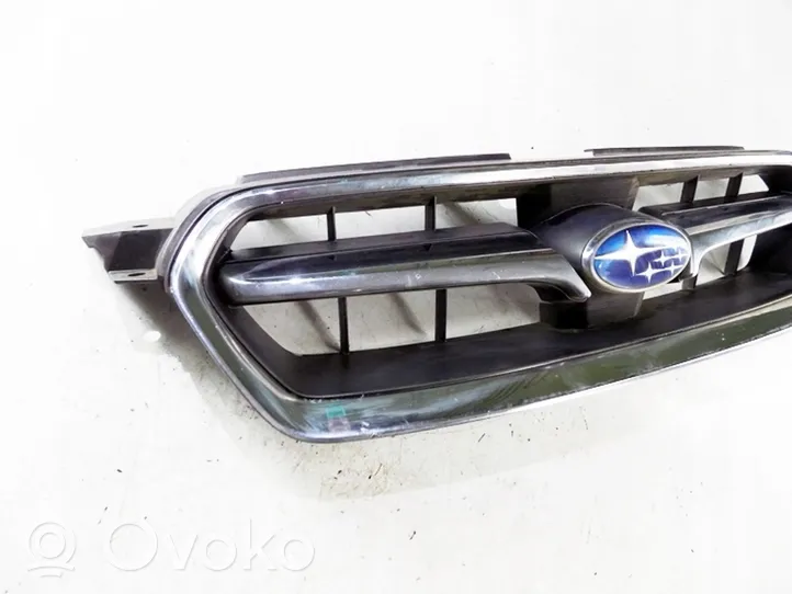 Subaru Legacy Grille calandre supérieure de pare-chocs avant 