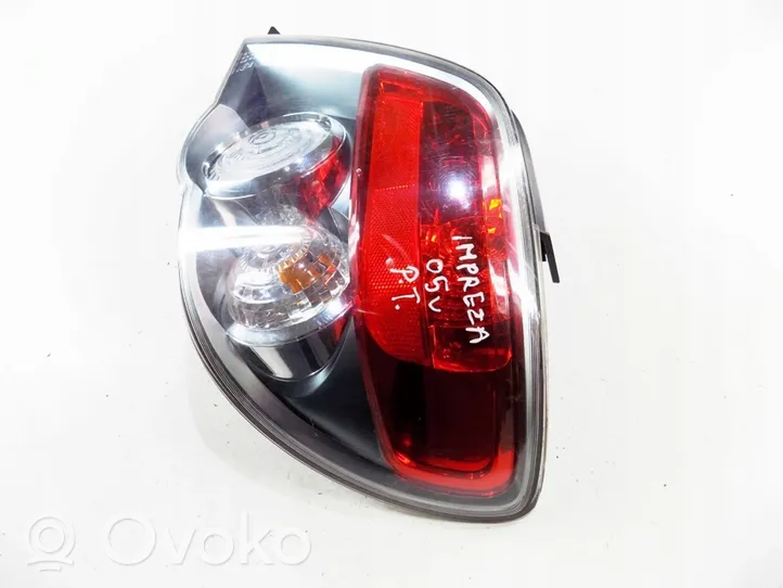 Subaru Impreza II Lampa tylna 