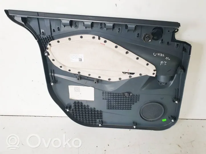 Ford Grand C-MAX Takaoven verhoilu 