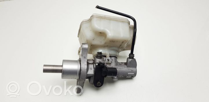 Volkswagen Caddy Master brake cylinder 1K1611301D