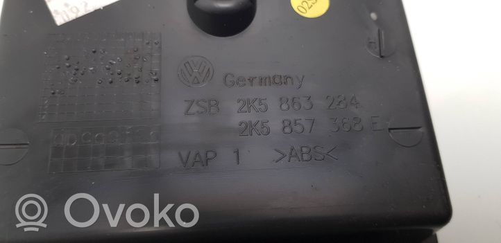 Volkswagen Caddy Główny schowek tunelu środkowego 2K0863284