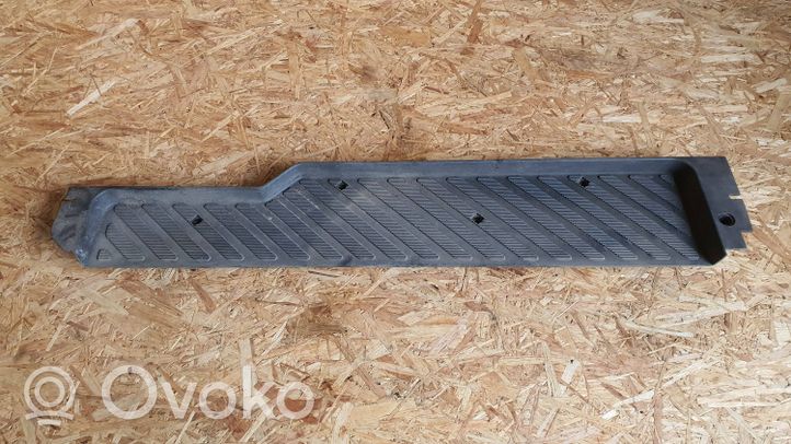 Mercedes-Benz Sprinter W901 W902 W903 W904 Sill 9016861128