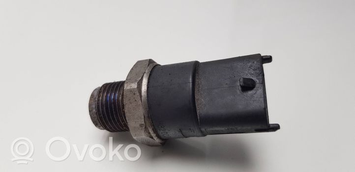 Renault Scenic II -  Grand scenic II Fuel pressure sensor 0281002719