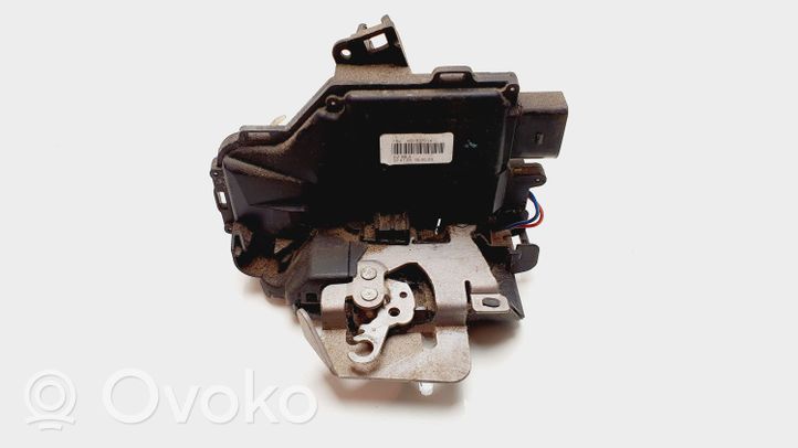 Audi A6 S6 C5 4B Etuoven lukko 4O1837016