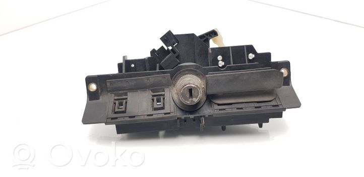 Audi A3 S3 8L Maniglia esterna del portellone posteriore/bagagliaio 4B0827565H