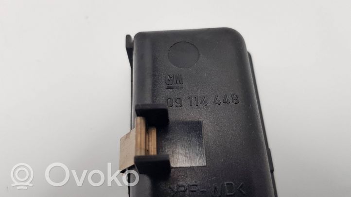 Opel Corsa C Popielniczka tylna tunelu środkowego 09114448