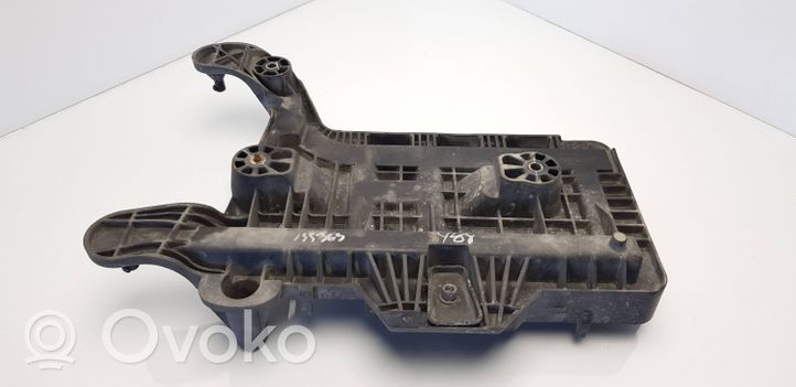 Volkswagen Golf V Vassoio batteria 1K0915333C