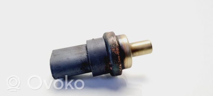 Volkswagen PASSAT B6 Sonde de température de liquide de refroidissement 06A919501A