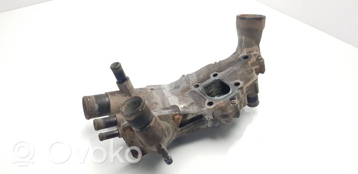 Peugeot 307 Termostato korpusas 9643211880