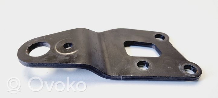 Volkswagen PASSAT B6 Kita variklio skyriaus detalė 06F103390A