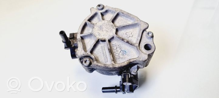 Citroen C4 II Alipainepumppu 9804021880