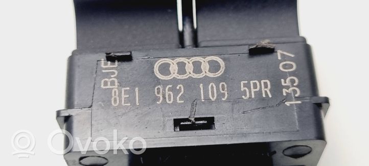 Audi A4 S4 B7 8E 8H Signalizacijos jungtukas 8E1962109