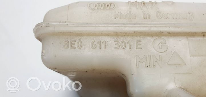 Audi A4 S4 B7 8E 8H Główny cylinder hamulca 8E0611301E