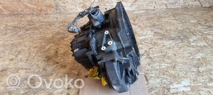 Opel Corsa D Boîte de vitesses manuelle à 6 vitesses 55569878