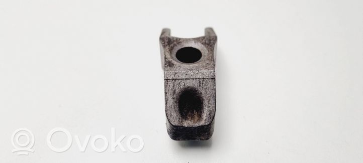 Volkswagen Sharan Fuel Injector clamp holder 