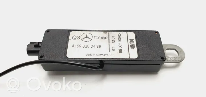 Mercedes-Benz A W169 Antenos stiprintuvas A1698200489