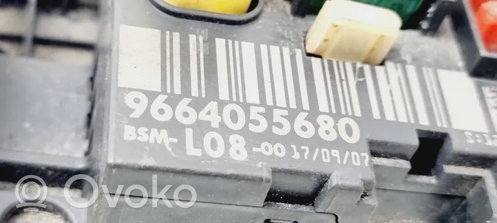 Citroen C4 I Picasso Moottorinohjausyksikön sarja ja lukkosarja P9664365280