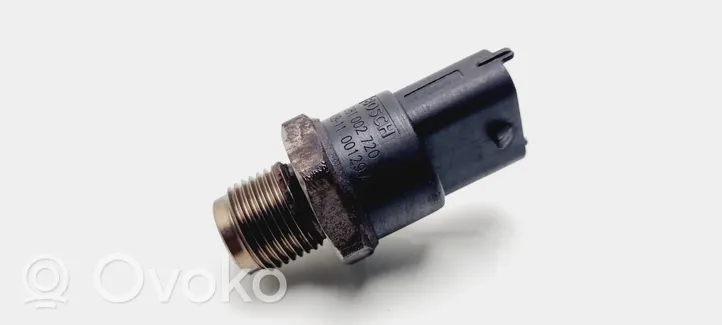 Renault Megane II Sensore di pressione del carburante H8200418270