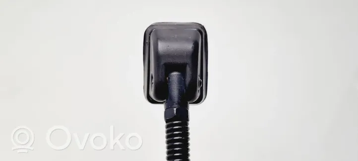 Volvo 340 -  360 Radion antenni 