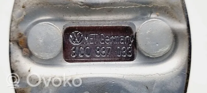 Volkswagen Golf V Rygiel zamka drzwi przednich 3C0837033