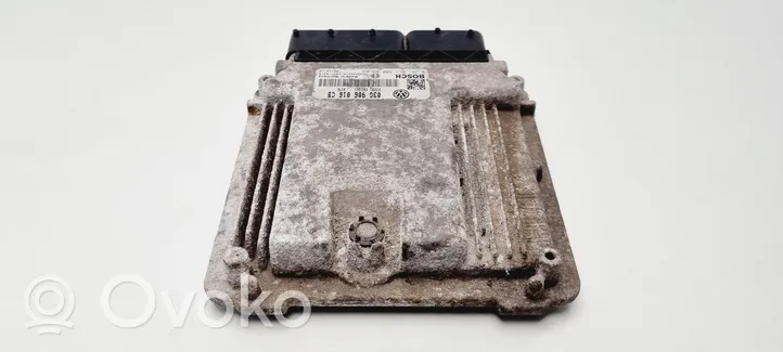 Volkswagen Golf V Komputer / Sterownik ECU i komplet kluczy 1K0920861M