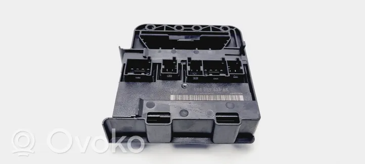 Volkswagen Golf V Komputer / Sterownik ECU i komplet kluczy 1K0920861M