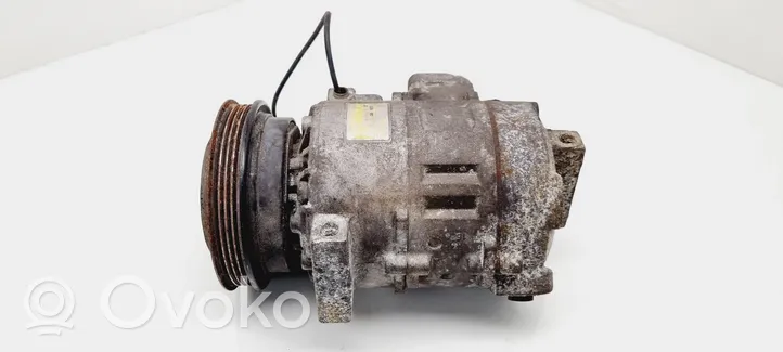 Volkswagen PASSAT B5 Air conditioning (A/C) compressor (pump) 8D0260808