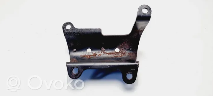 Volkswagen Crafter Supporto della valvola di raffreddamento EGR 076131184G