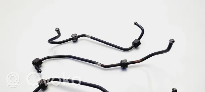 Opel Zafira A Fuel injector supply line/pipe 