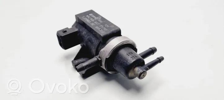 Volkswagen PASSAT B5 Solenoidinis vožtuvas 1H0906627