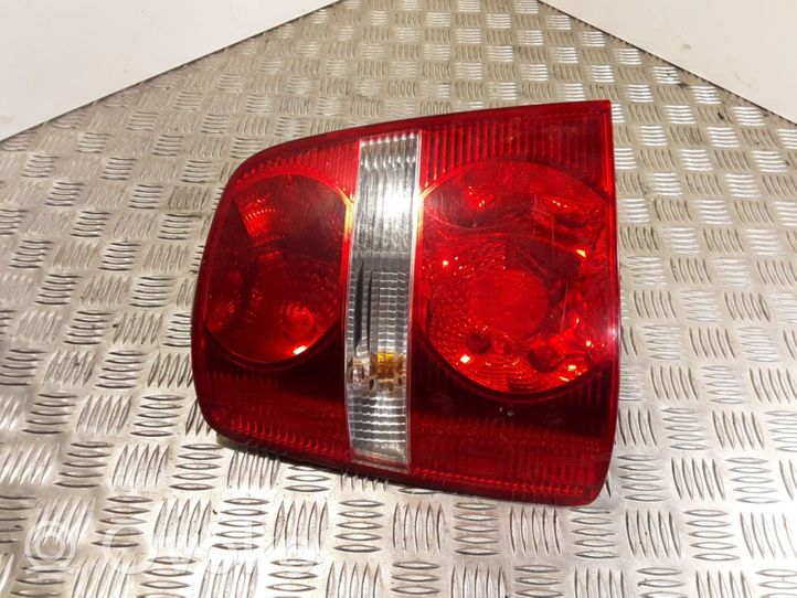 Volkswagen Touran I Rear/tail lights 1T0945257D