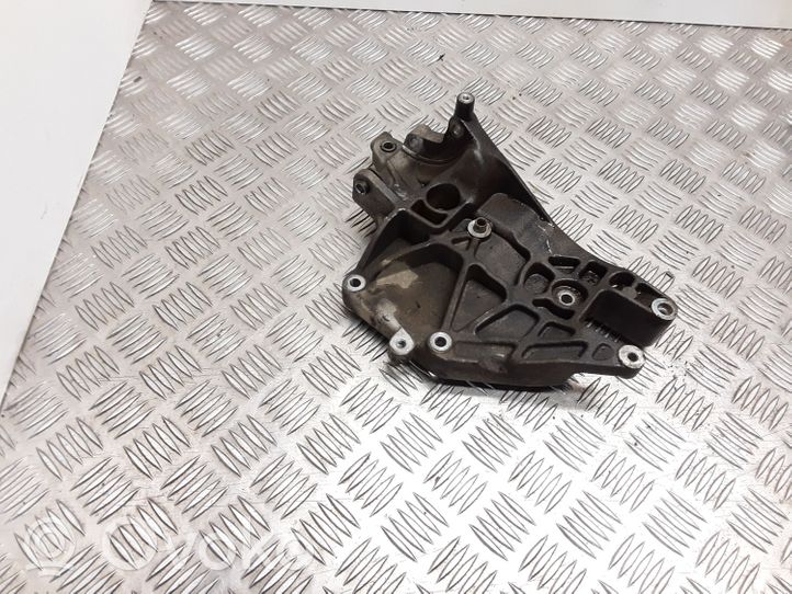 Fiat Doblo Staffa di montaggio del compressore dell’A/C 55221393