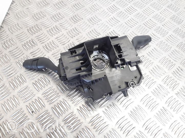 Ford Focus Leva/interruttore dell’indicatore di direzione e tergicristallo CV6T13335AE